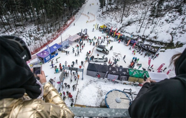 Tour snowboardových happeningů COOL Just Ride! startuje v sobotu 19. ledna ve Špindlerově Mlýně