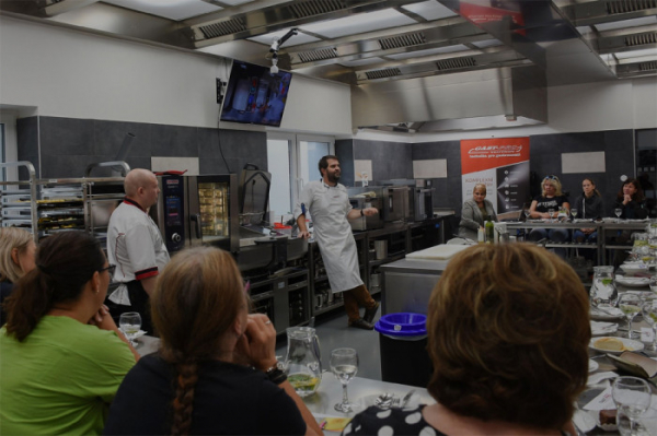 V Trutnově se konal Workshop pro vedoucí a kuchařky ze škol Dietní stravování ve školních jídelnách